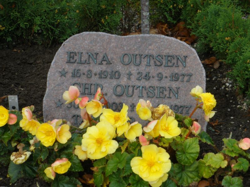 Elna Outsen .JPG